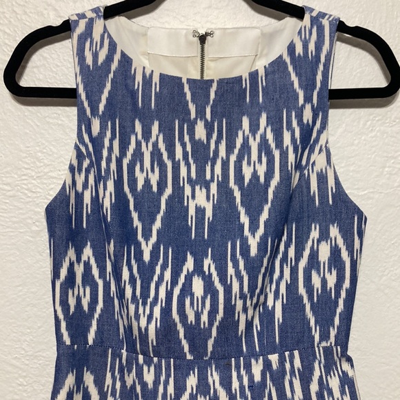 Alice + Olivia by Stacey Bendet Sleeveless Dress in Blue and White Sz 4 - Picture 5 of 14